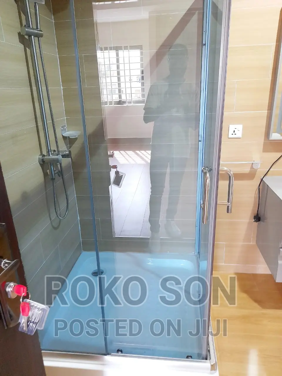 4bdrm Duplex in Dr Roko, The Mall for rent