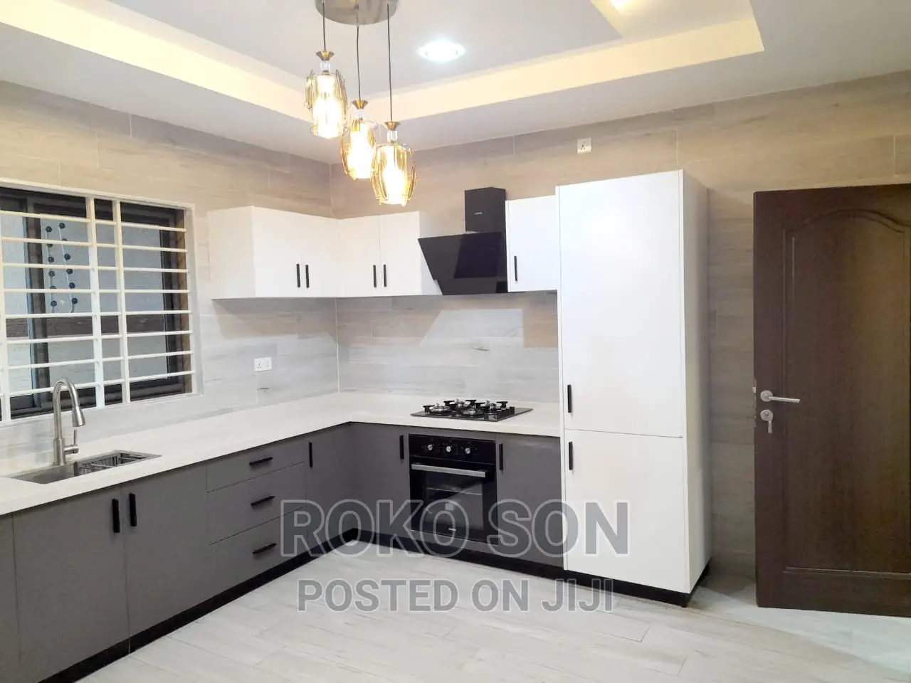4bdrm Duplex in Dr Roko, The Mall for rent