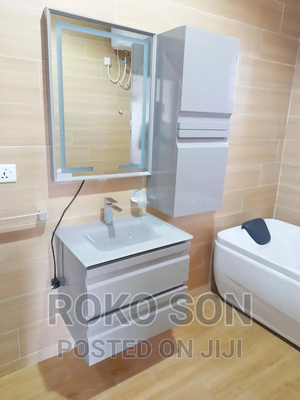 4bdrm Duplex in Dr Roko, The Mall for rent