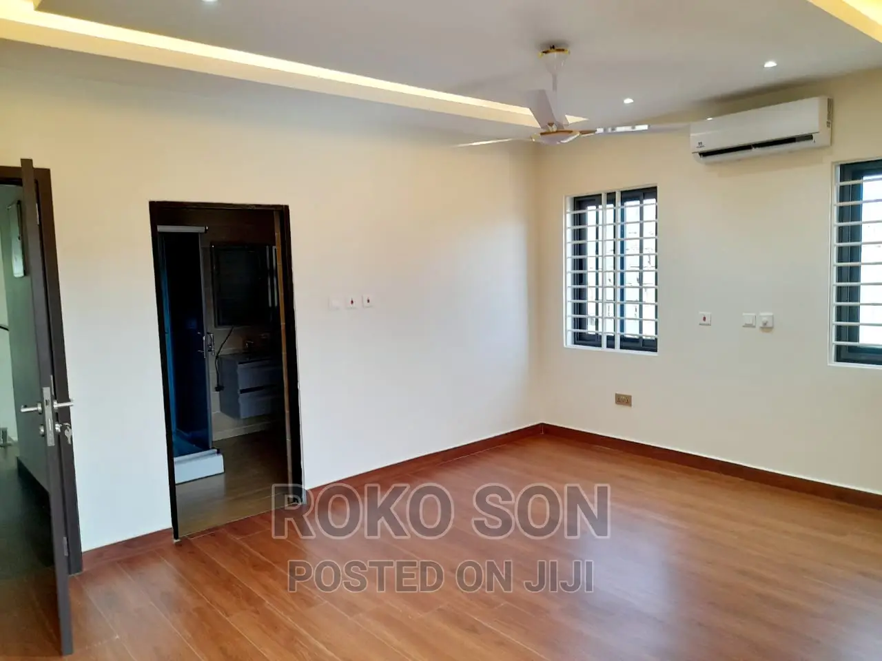 4bdrm Duplex in Dr Roko, The Mall for rent