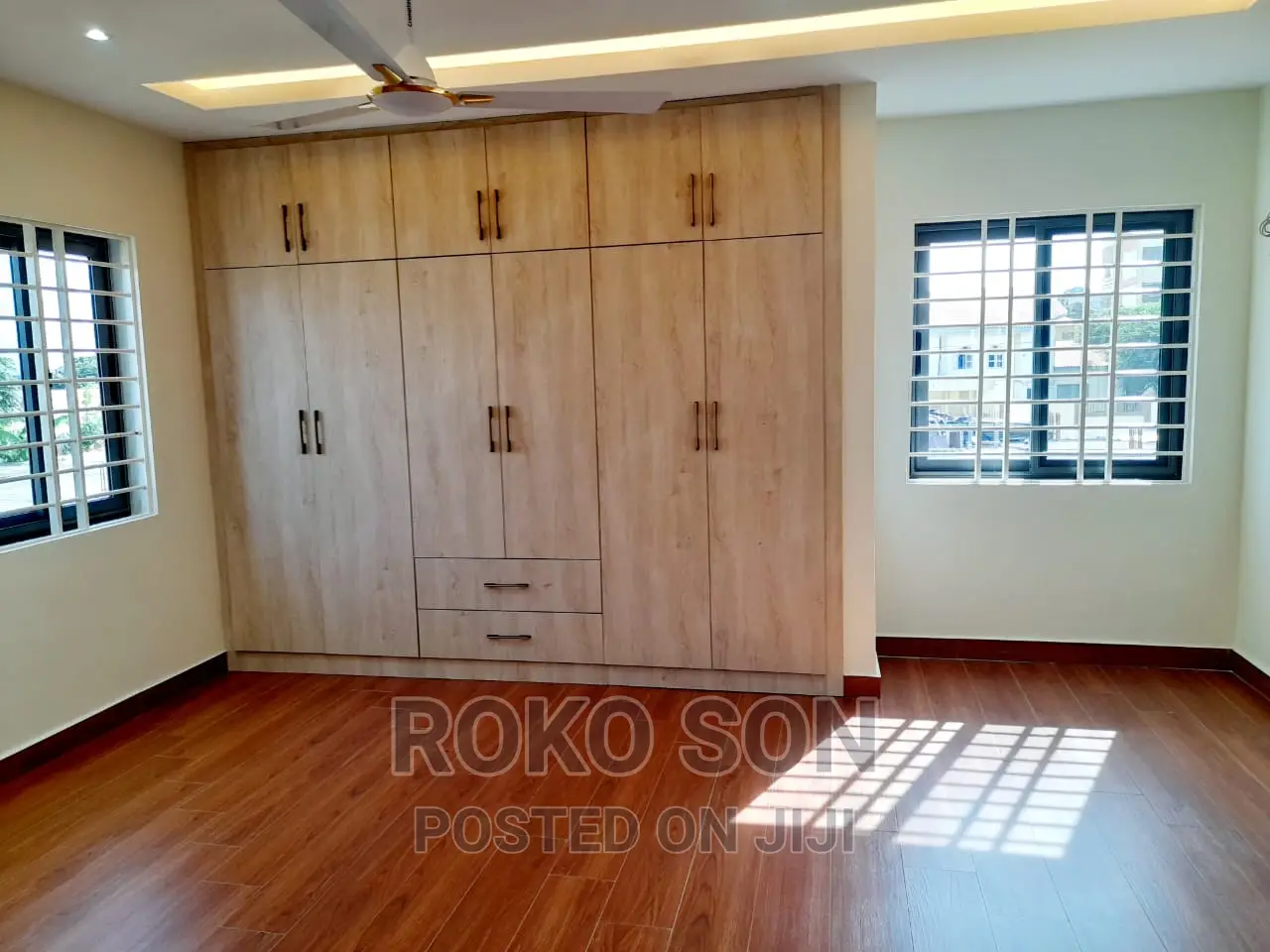 4bdrm Duplex in Dr Roko, The Mall for rent