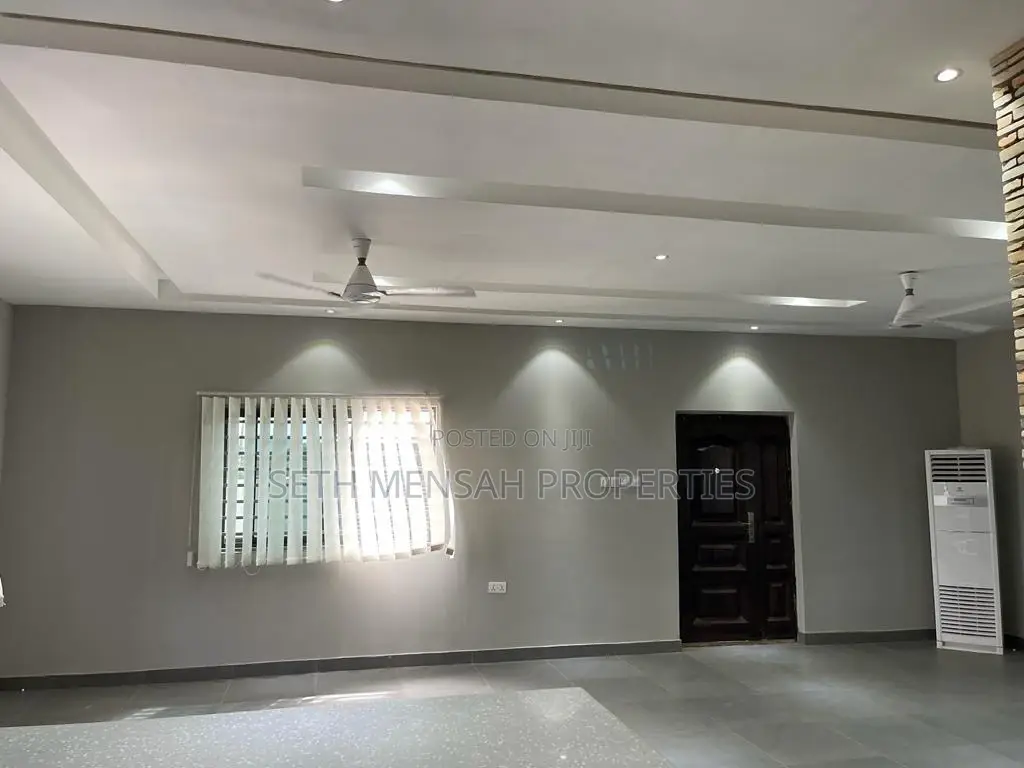 3bdrm House in Skm, Airport Residential Area for rent
