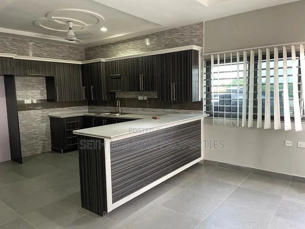 3bdrm House in Skm, Airport Residential Area for rent
