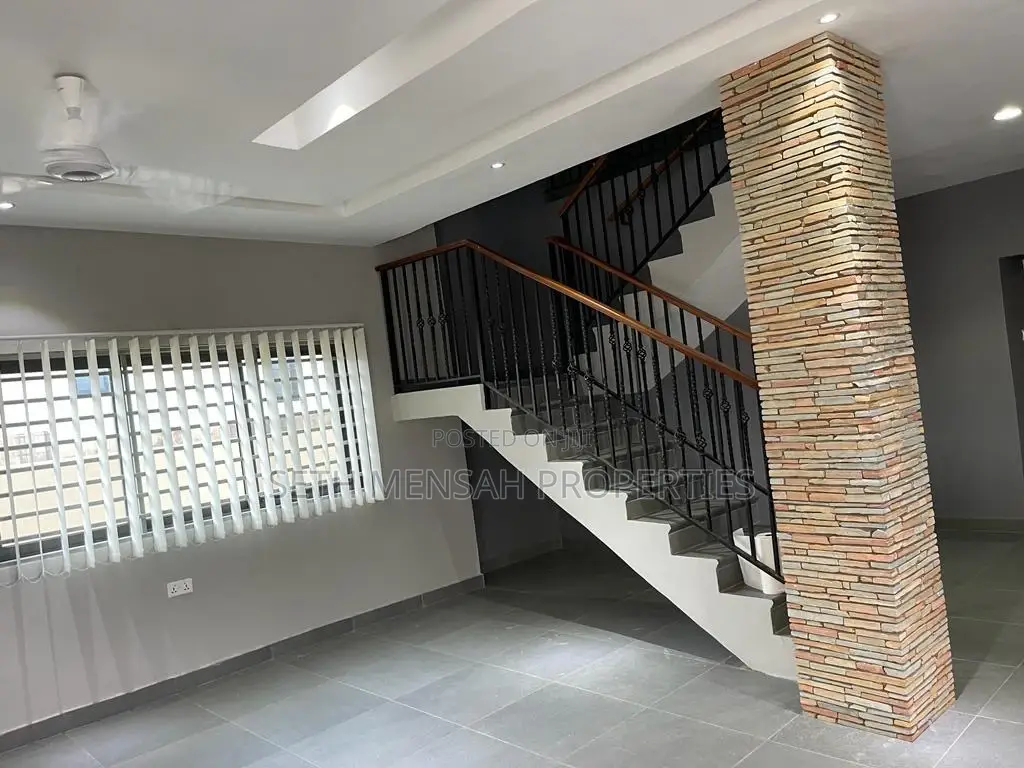 3bdrm House in Skm, Airport Residential Area for rent