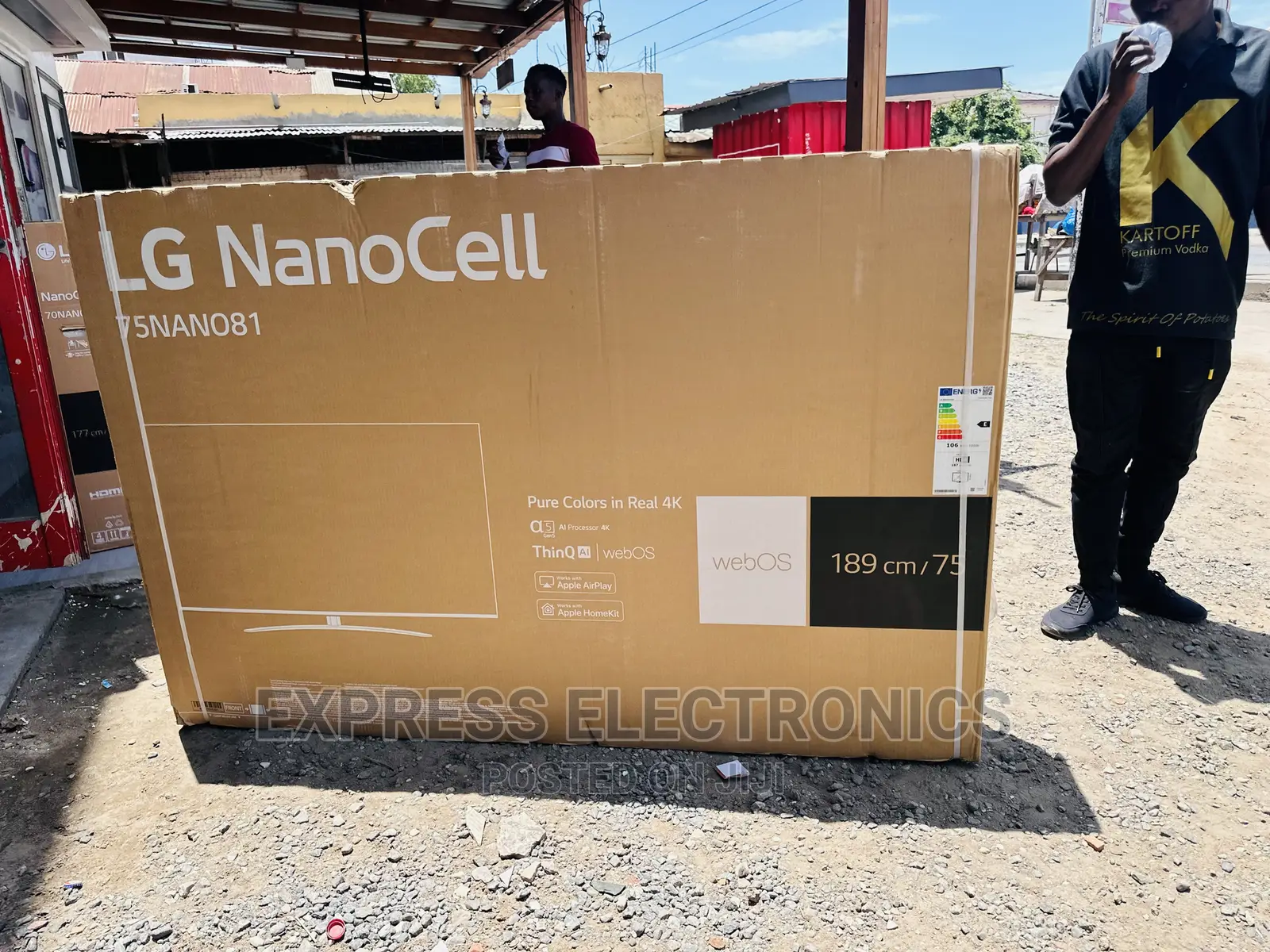 Realistic Picture UHD Smart Lag Nano81 75”
