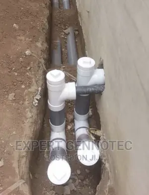 Professional Plumber With Quality Services.