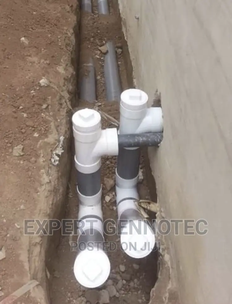 Professional Plumber With Quality Services.