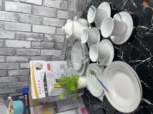 20pcs Dinnerware Set + Tea Pot