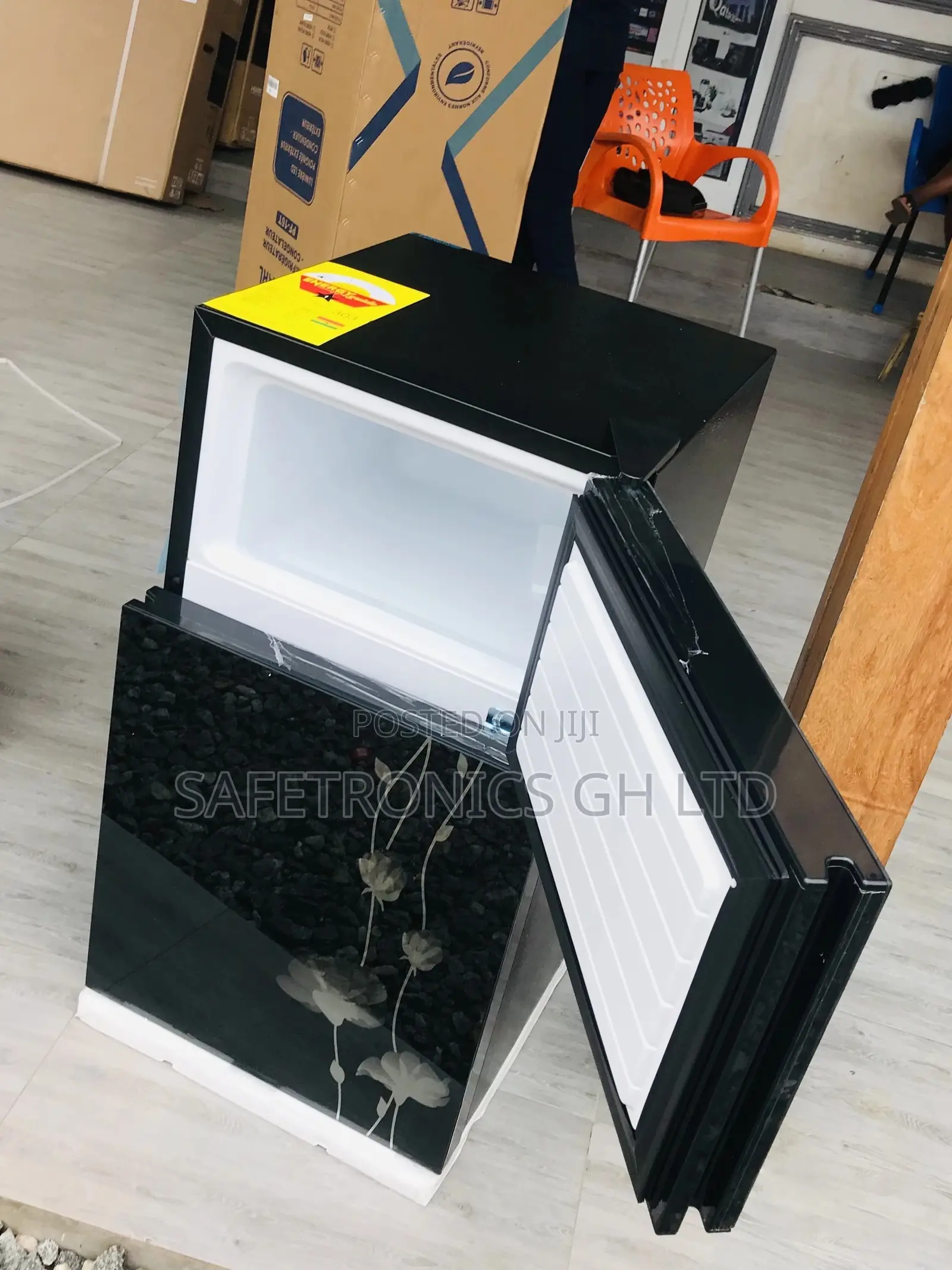 Doubledoor Black Glass PF-10T Topfreezer Fridge Pearl 