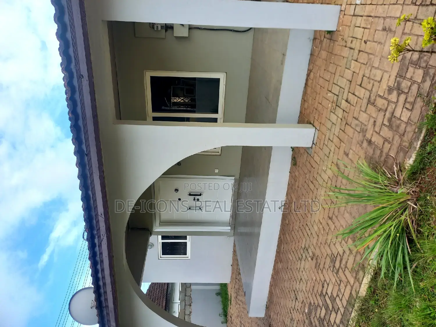 4bdrm Mansion in De-Icons Real Estate, Manet Court for sale