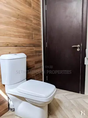 4bdrm Townhouse/Terrace in Skm, Airport Residential Area for sale