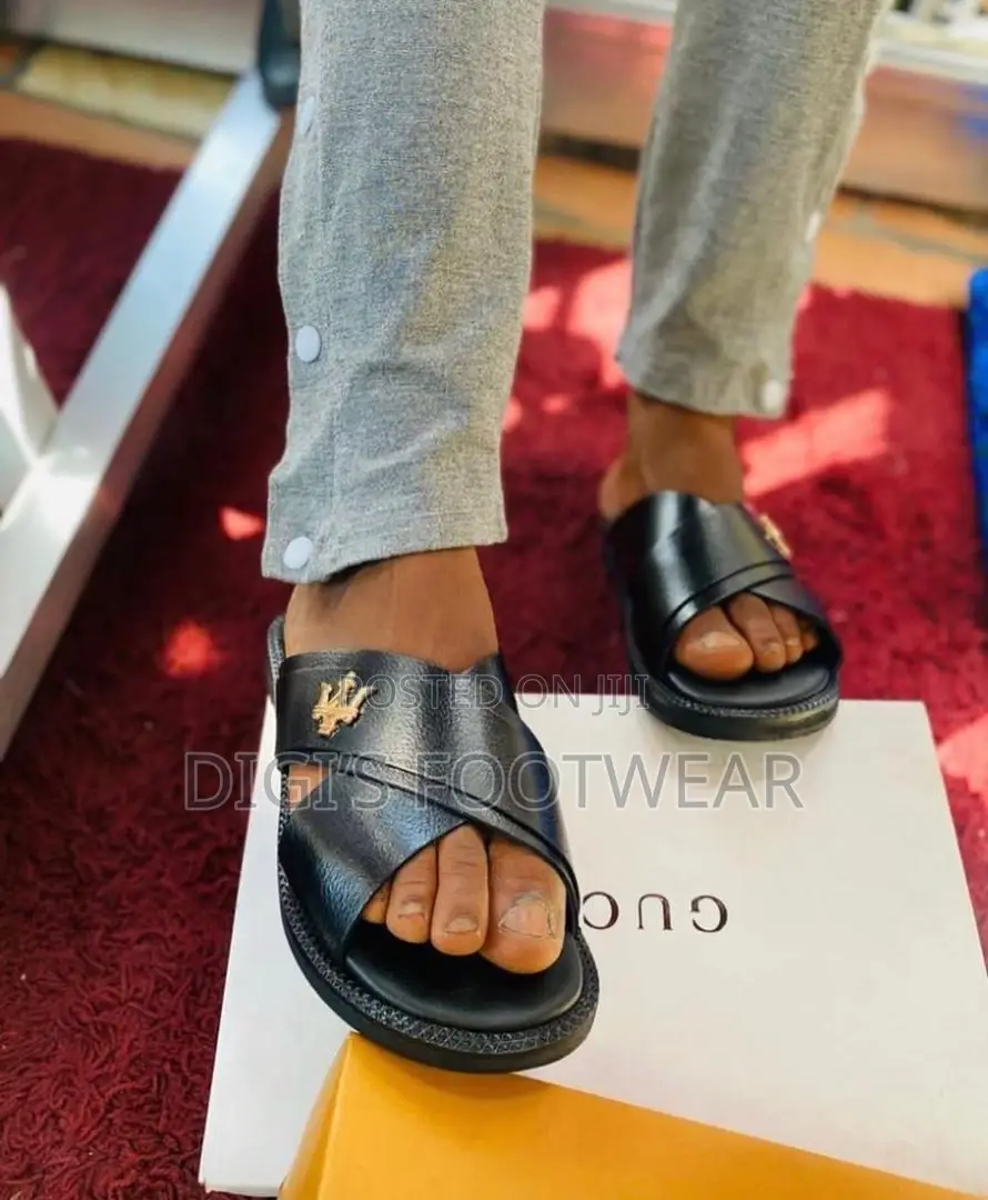 Black Crossed Layered Leather Slippers With Maserati Crown