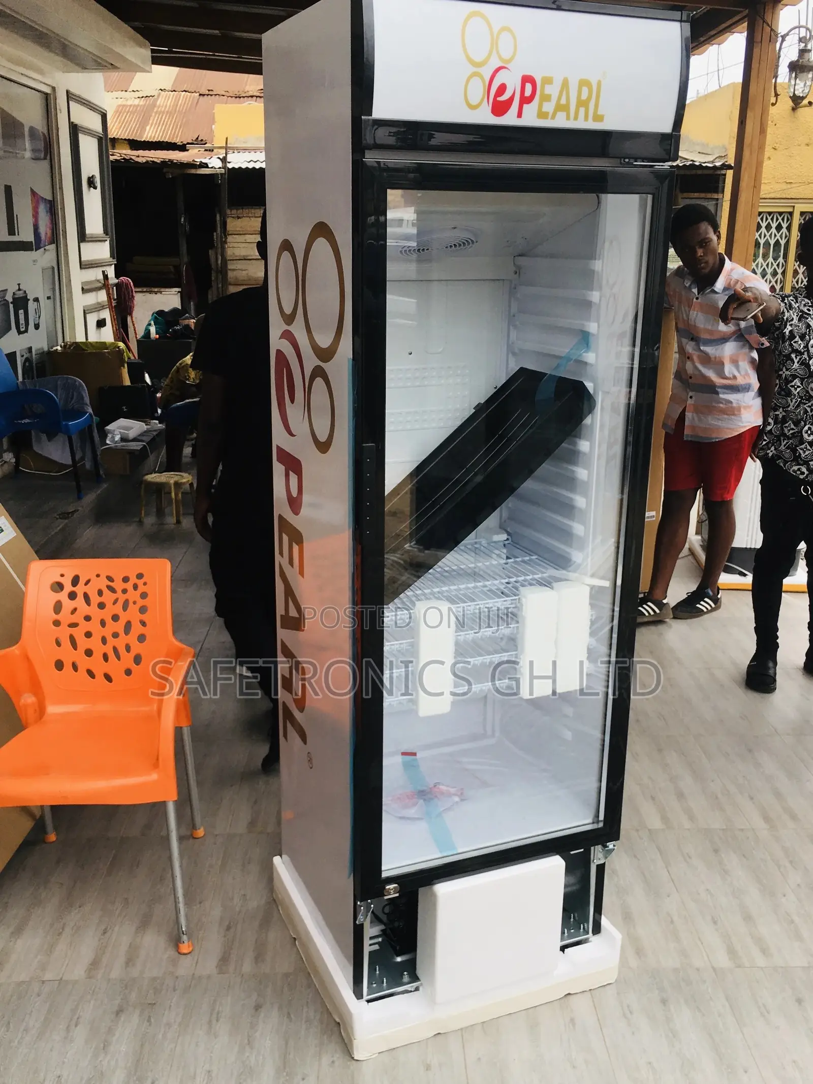 Grab Adjustable PVC-424 Singledoor Display Fridge Pearl 