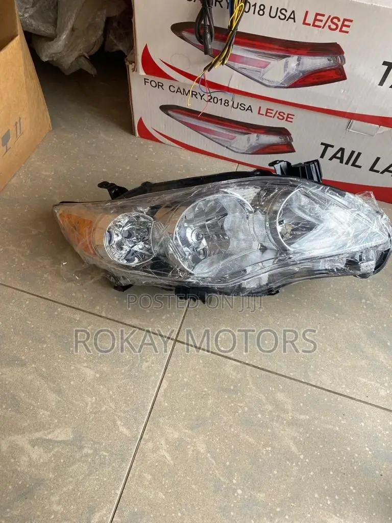 Toyota Corolla 2009,2010 Headlight Pair