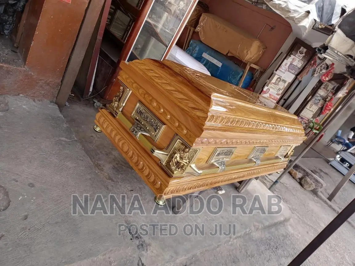 Pure Polish Wood Casket With Good Interior Decoration
