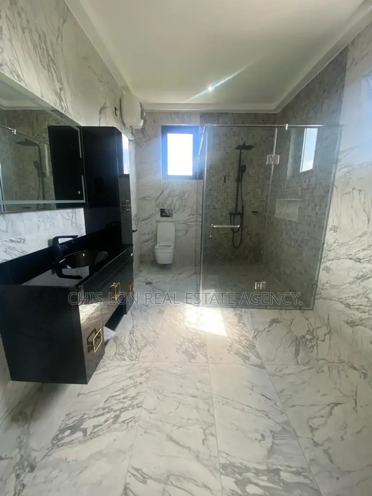 Five Bedrooms Duplex for Sale.