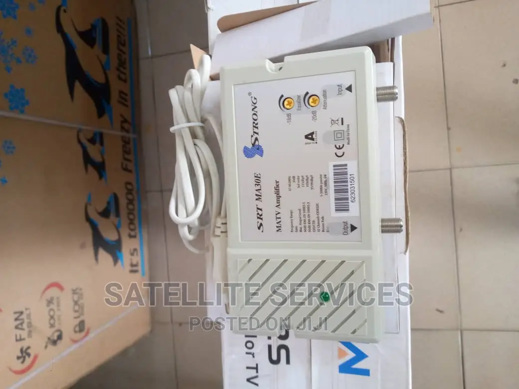 Signal Amplifier and Splitter