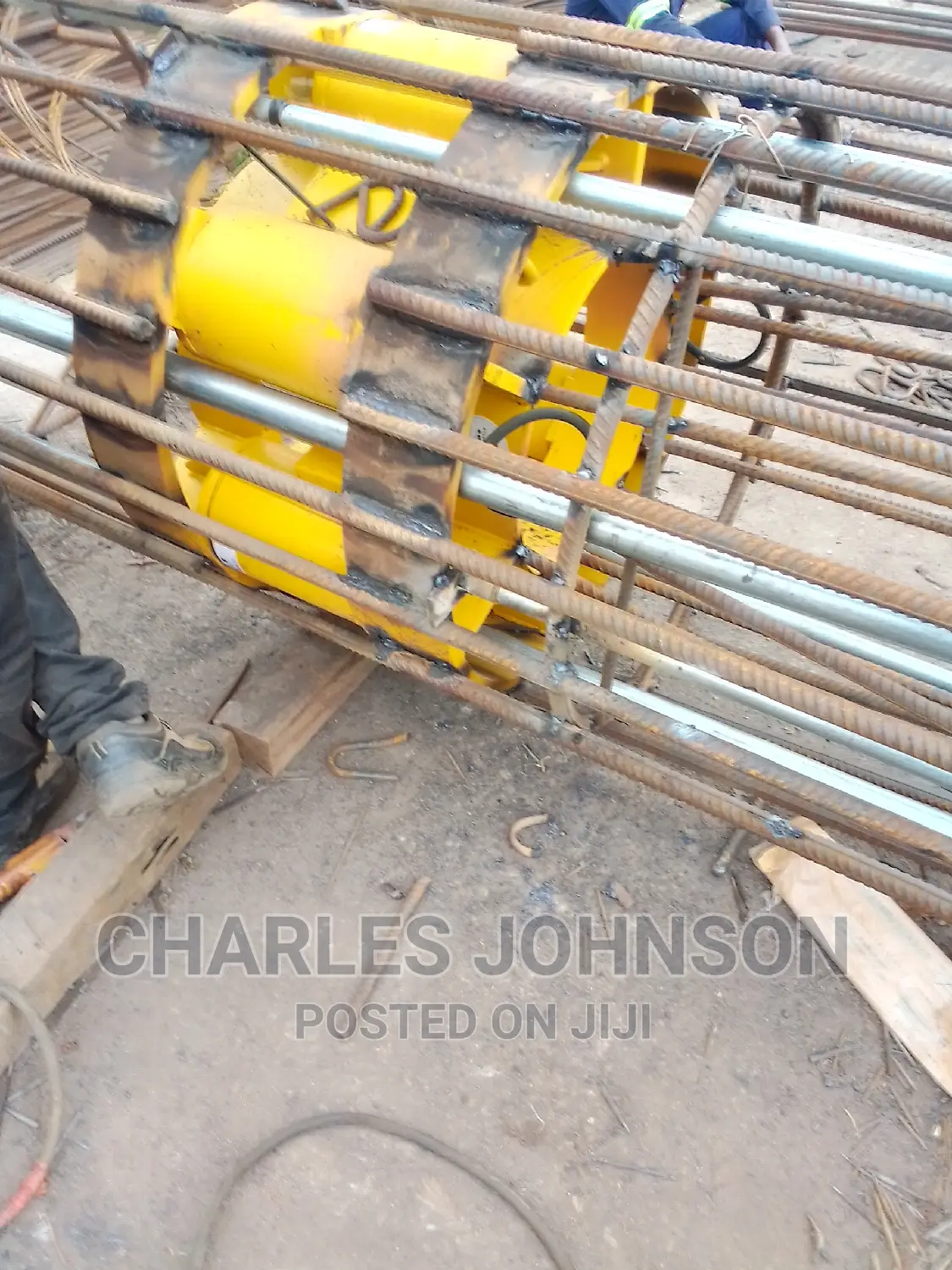 Professional Welder.Curve Rails and Pillar Making.