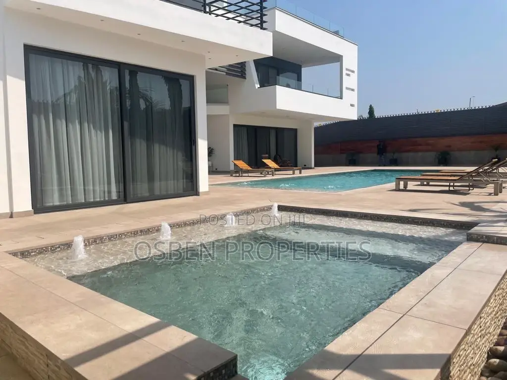 Furnished 8bdrm Mansion in Pleasant Properties, East Legon for sale