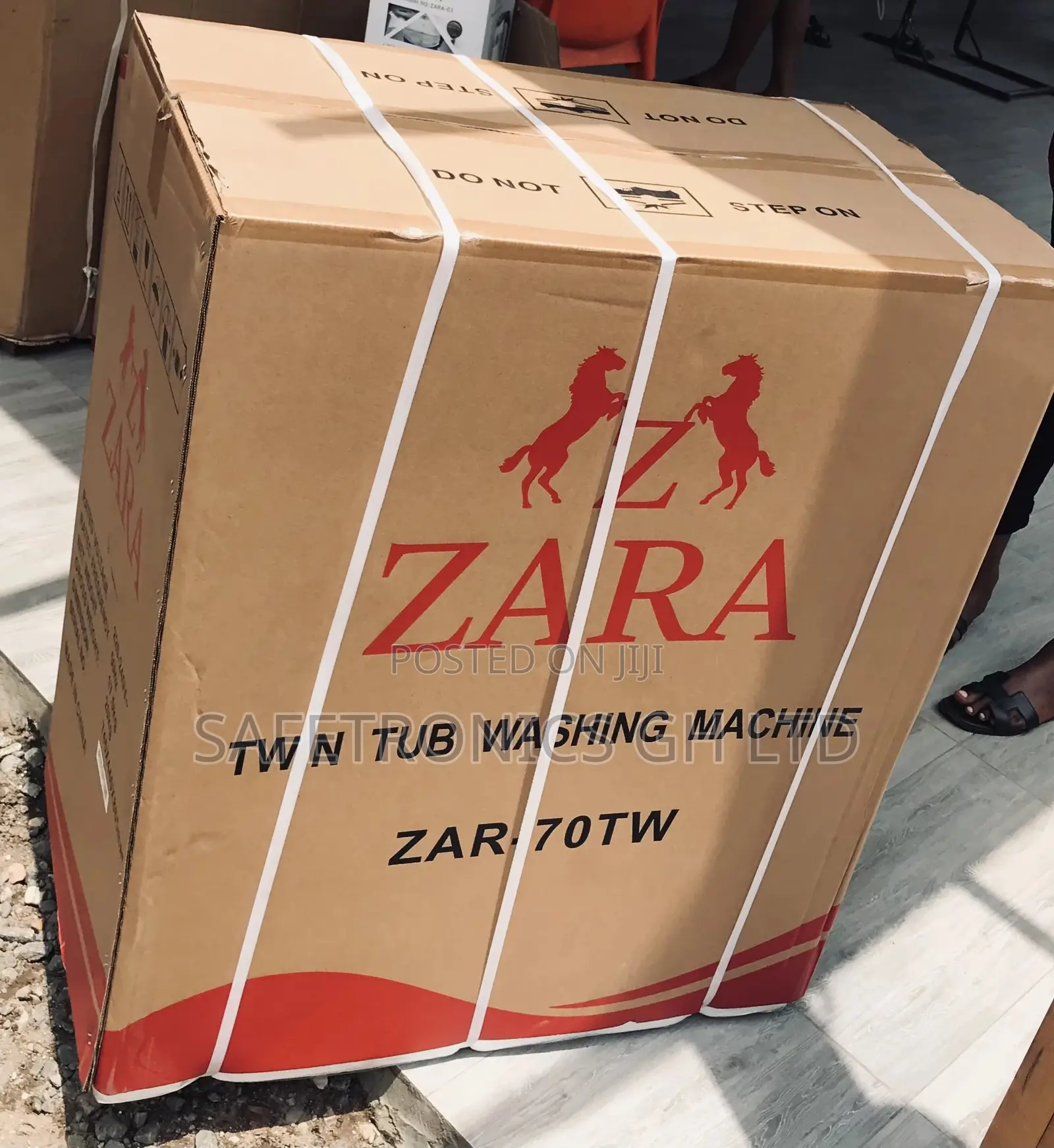 Zara Topload Washingmachine Semiautomatic Twintub Red 7kg 