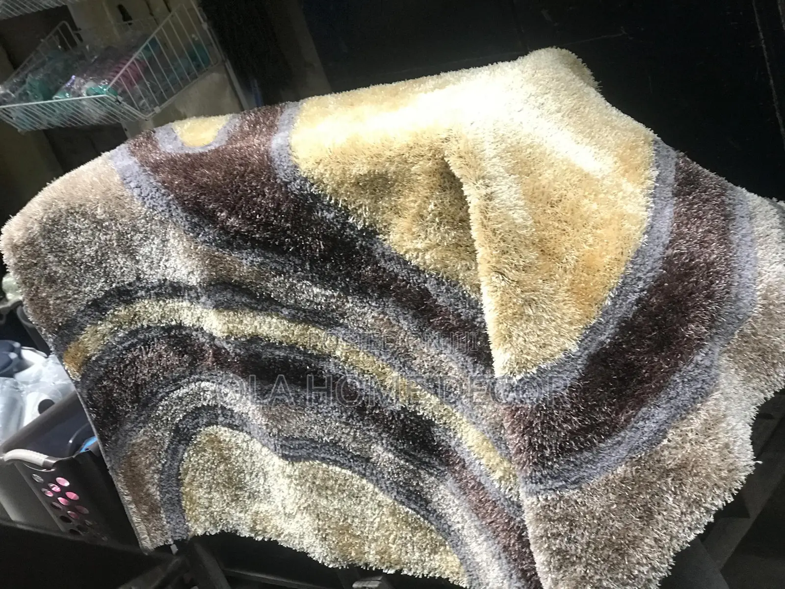 Center Carpet Wool-Rug