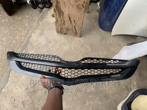 Toyota Yaris 2007-2012 Front Grille/ Shells Sport