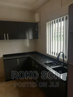 3bdrm House in Dr Roko, Accra Metropolitan for sale