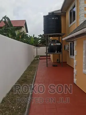 4bdrm Duplex in Dr Roko, American House for sale
