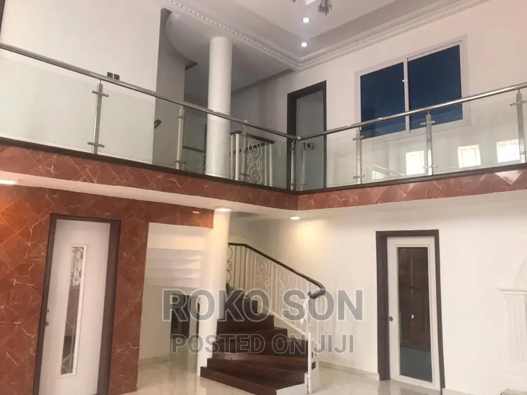 4bdrm Duplex in Dr Roko, American House for sale