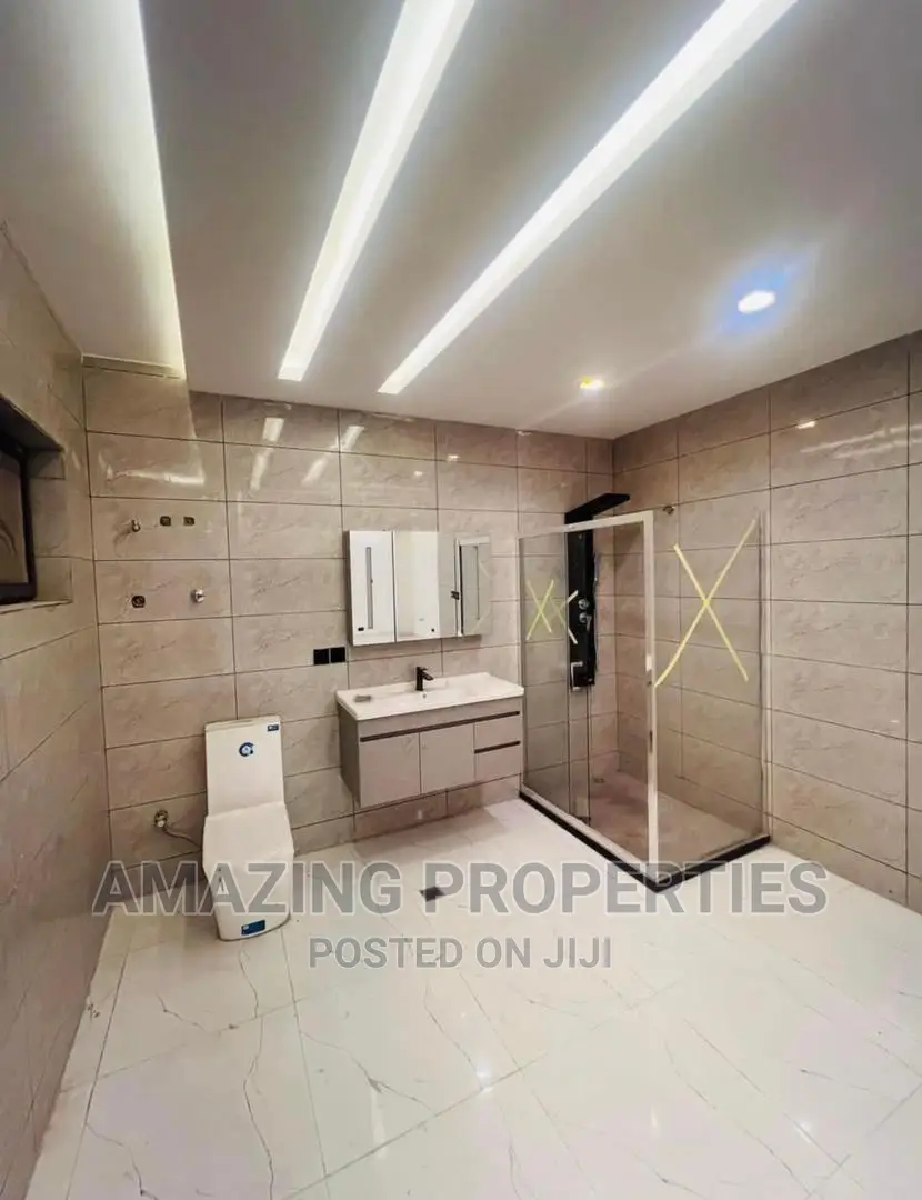 4bdrm House in East Legon for sale