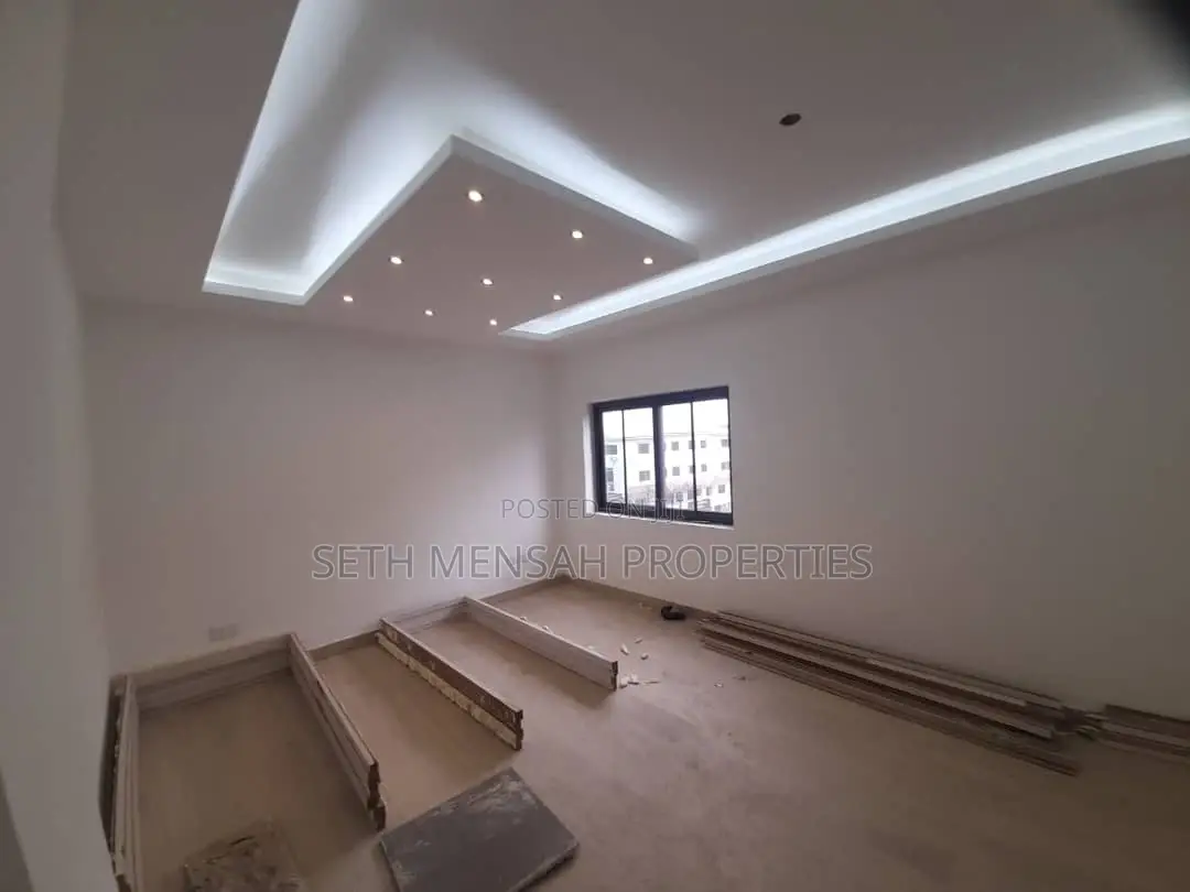 2bdrm Apartment in Skm, Dzorwulu for rent