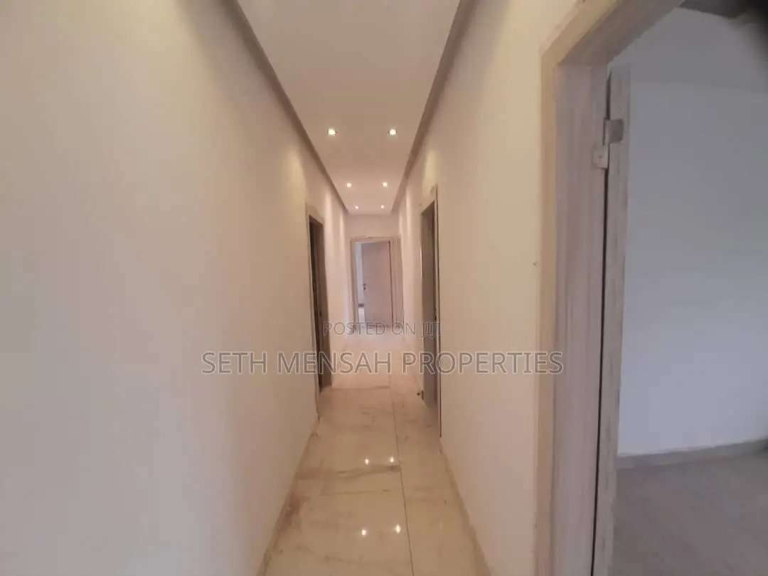 2bdrm Apartment in Skm, Dzorwulu for rent