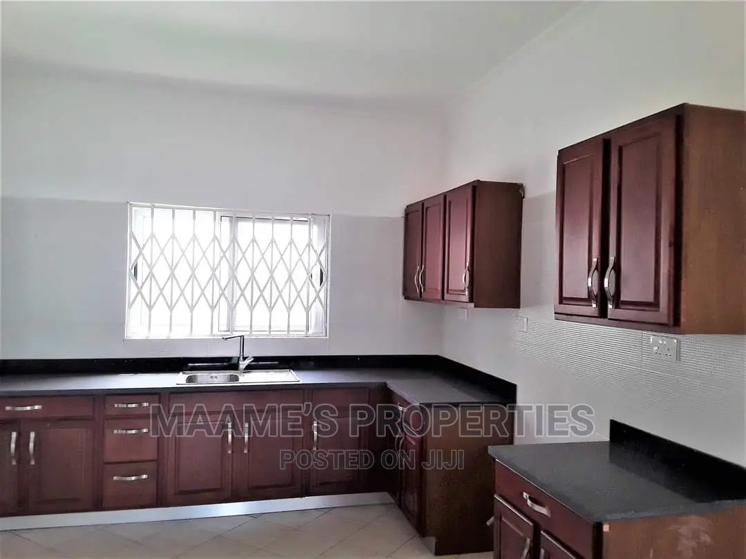 2bdrm House in Maame’S Properties, Oyibi for sale