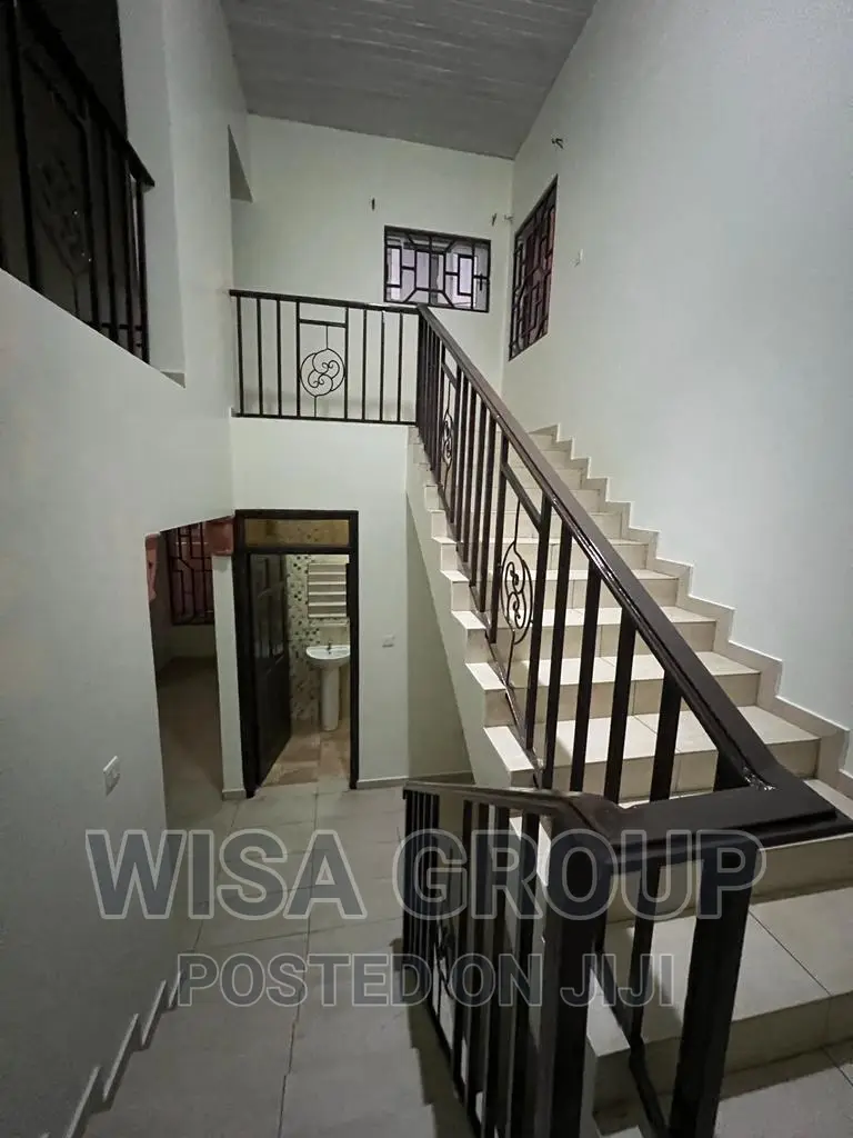 4bdrm Duplex in Wisa Groups, Accra Metropolitan for rent