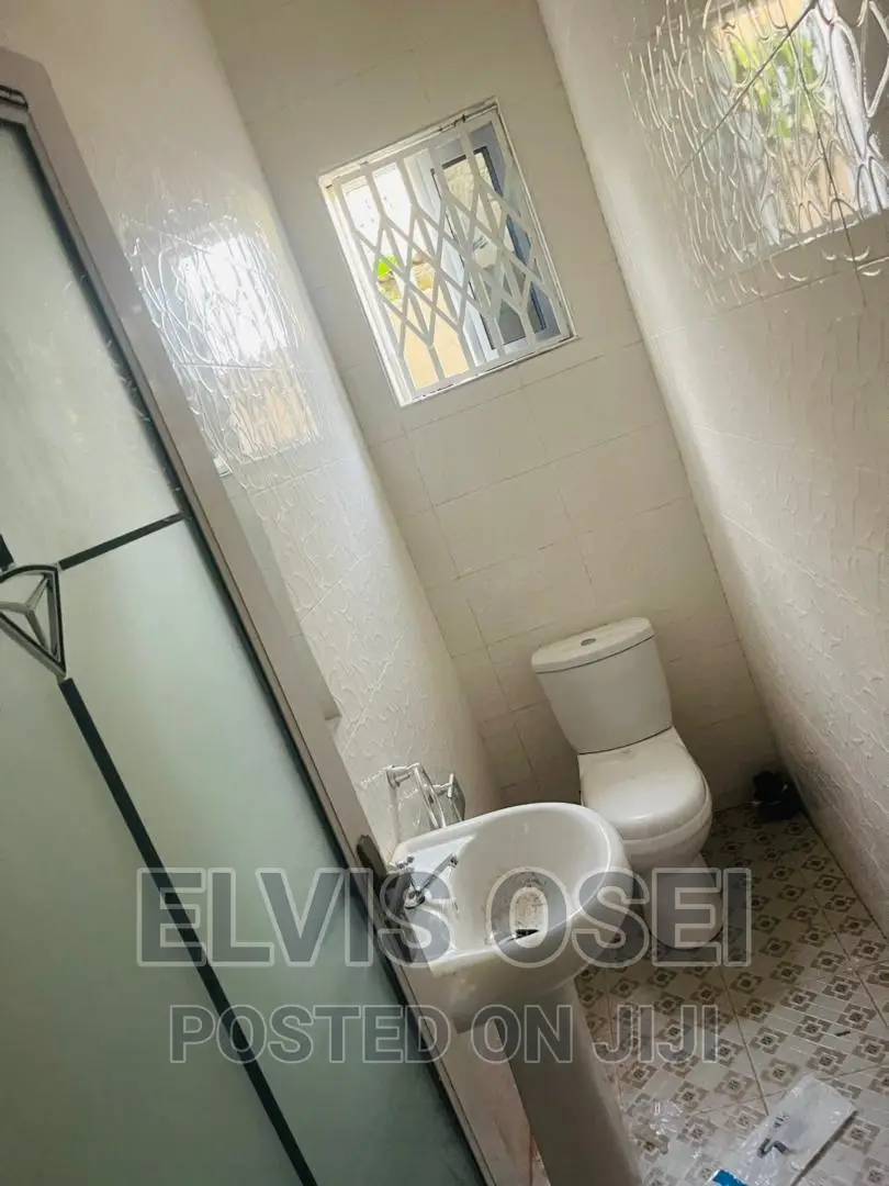 3bdrm House in Canada Ablekuma for sale