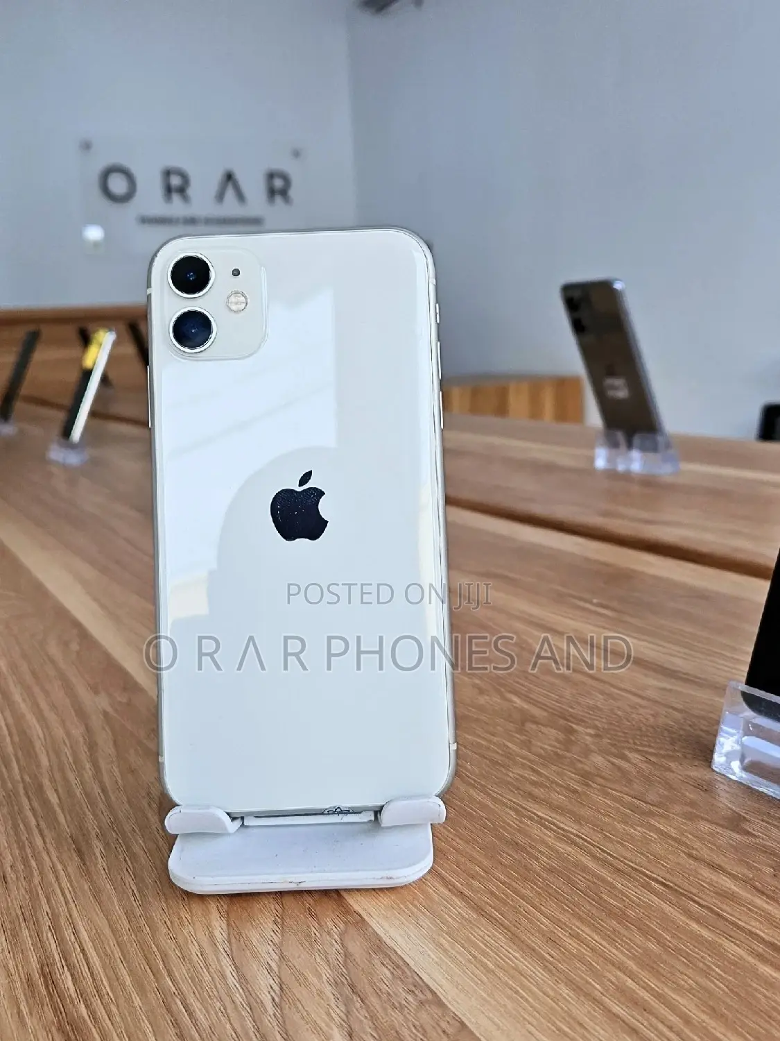 Apple iPhone 11 64 GB White
