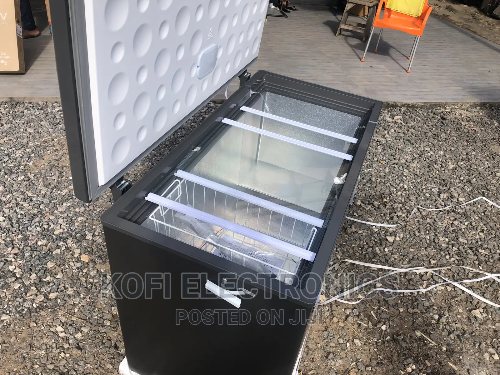 Quality Zara Freezer 270ltrs Glass Sliding Door