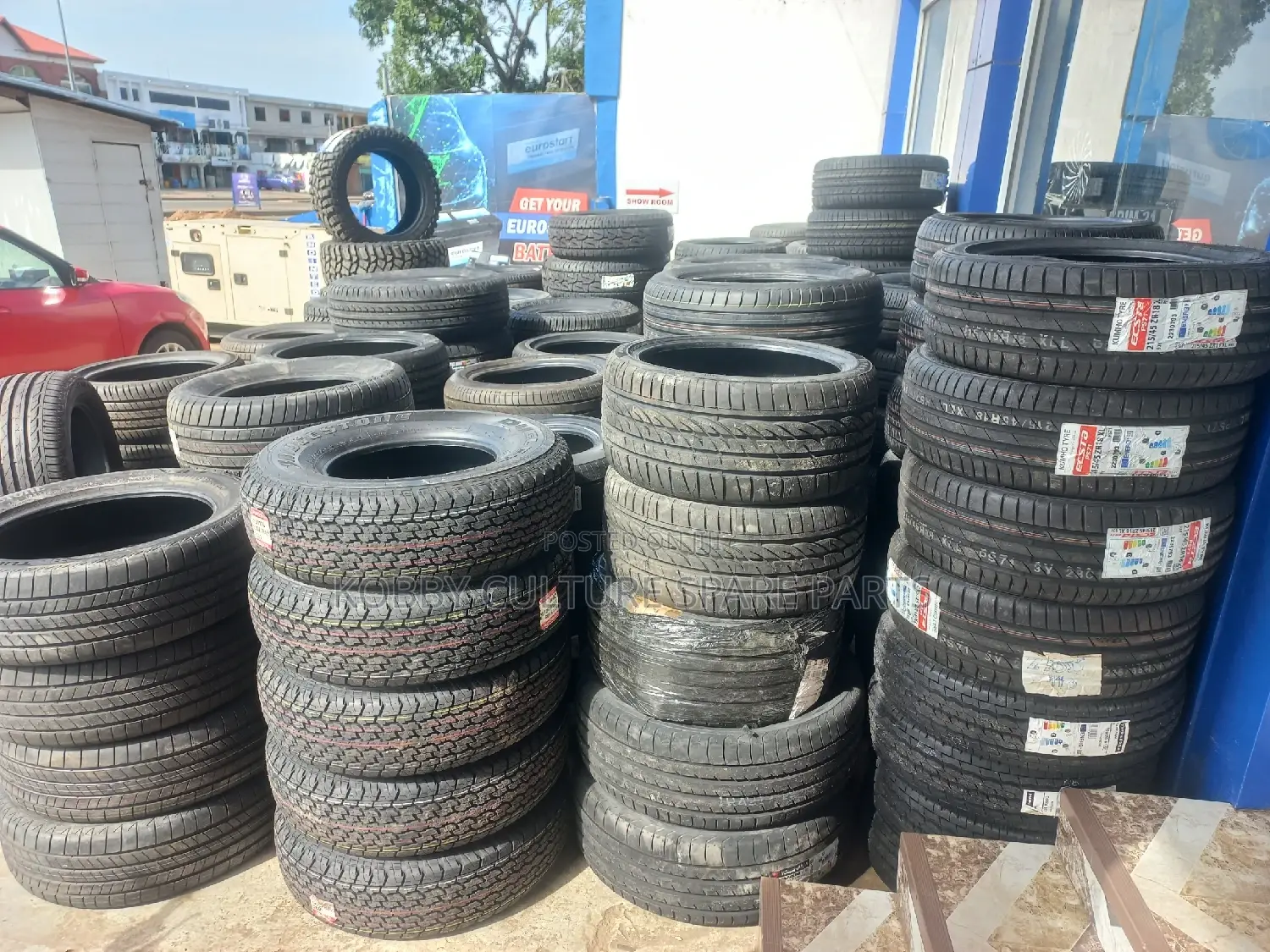 Original Car Tyres Available in All Sizes