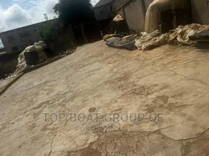 Furnished 10bdrm House in Airport Roundabout, Kumasi Metropolitan