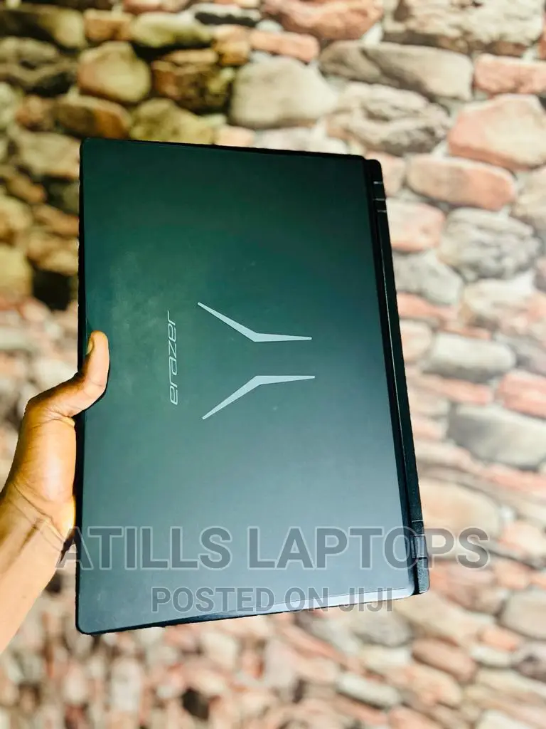Laptop Medion Erazer P6681 16GB Intel Core I5 SSD 512GB