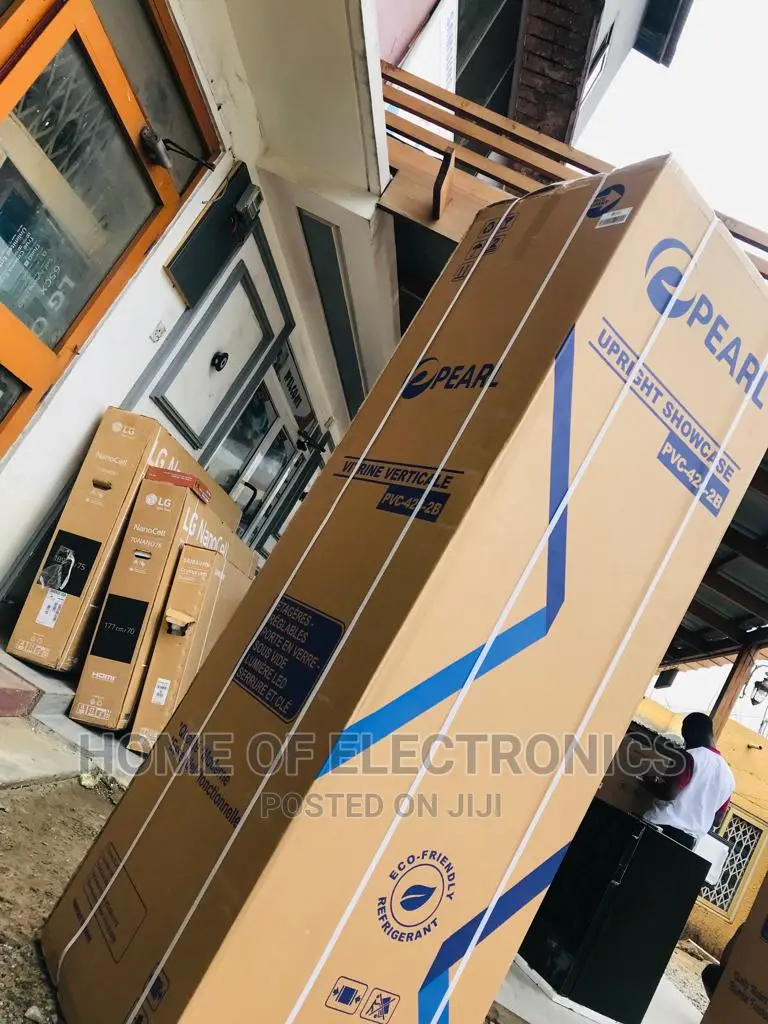 New Pearl PVC 424 - 2B Beverage Refrigerator