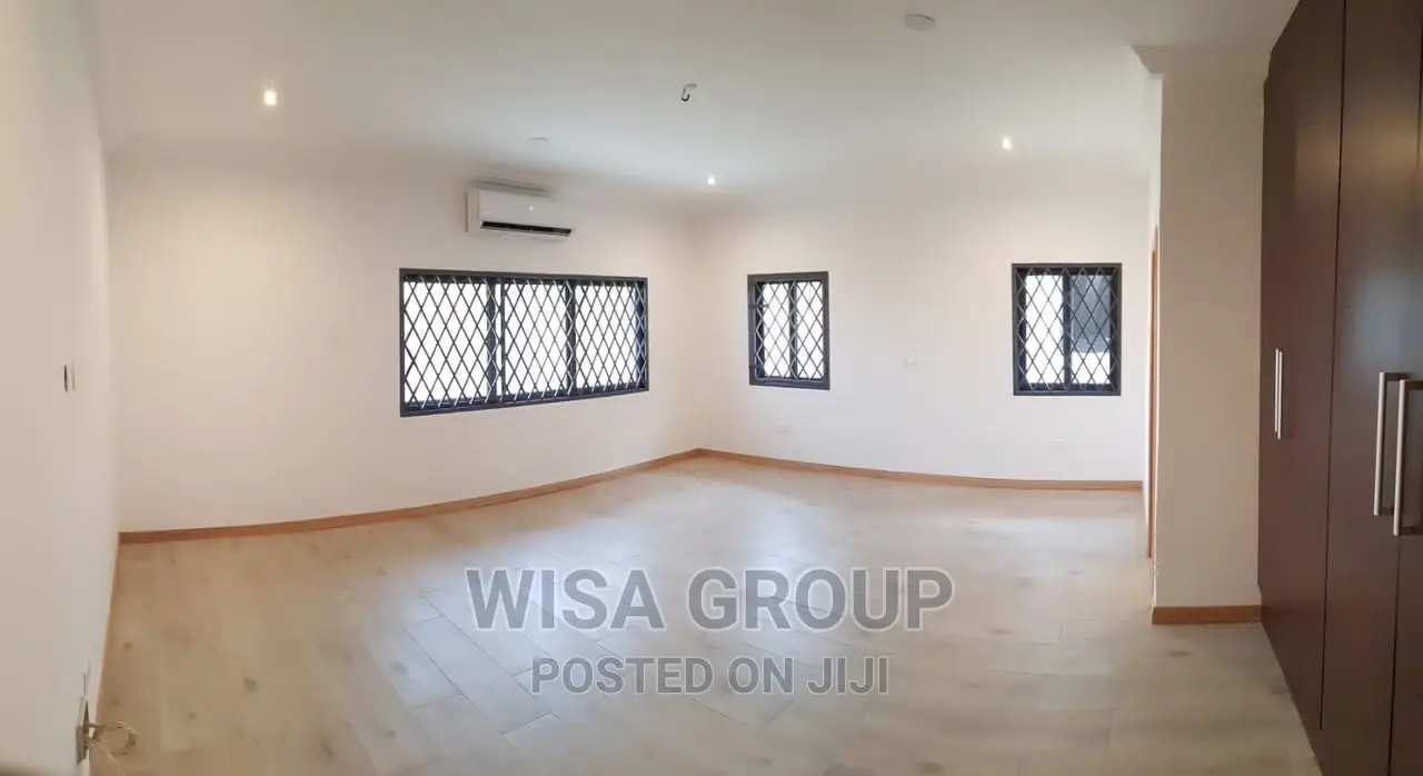 5bdrm Duplex in Wisa Groups, Accra Metropolitan for rent