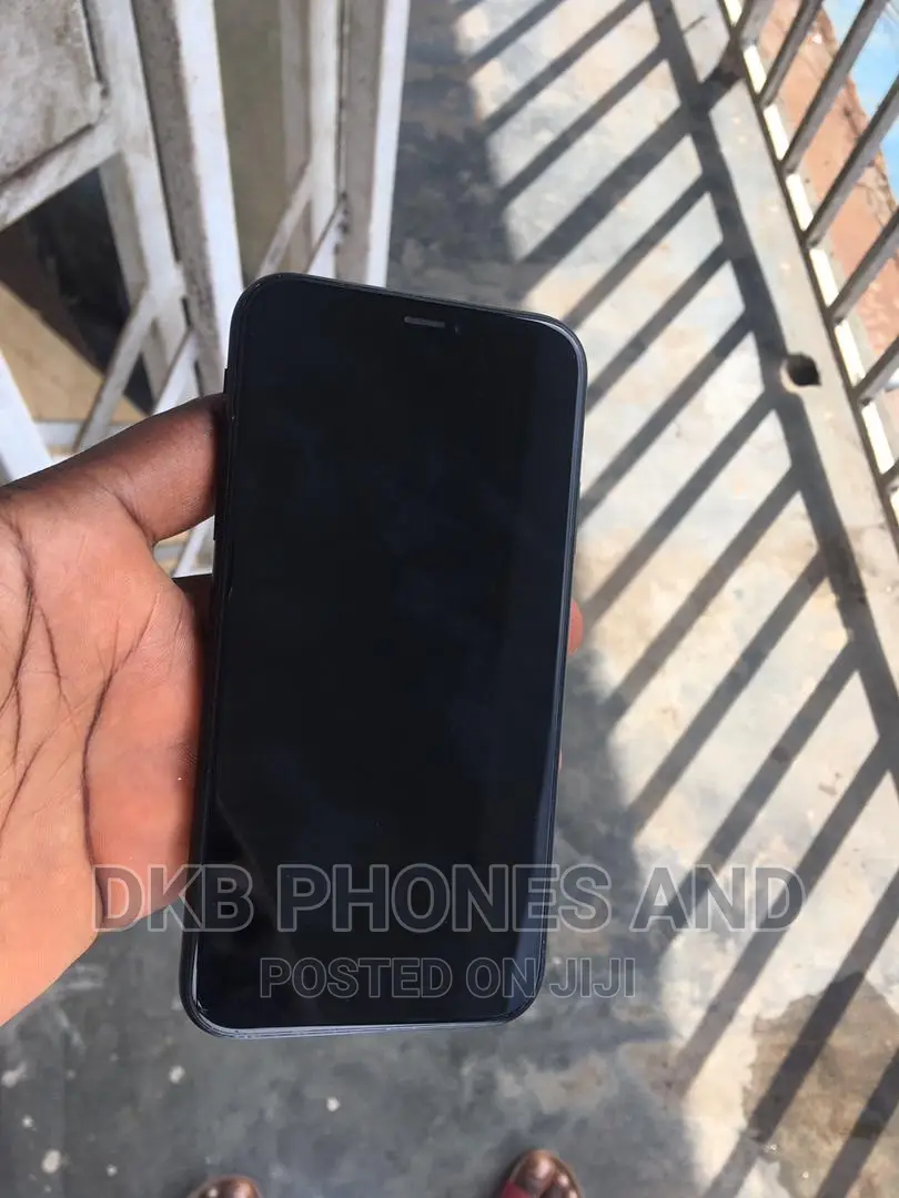 Apple iPhone XR 128 GB Black