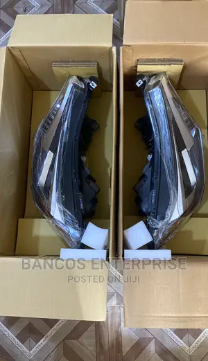 Toyota Rav4 2016-2017 Headlights Pair