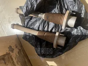 Range Rover Sports Rear Air Suspensions or Struts