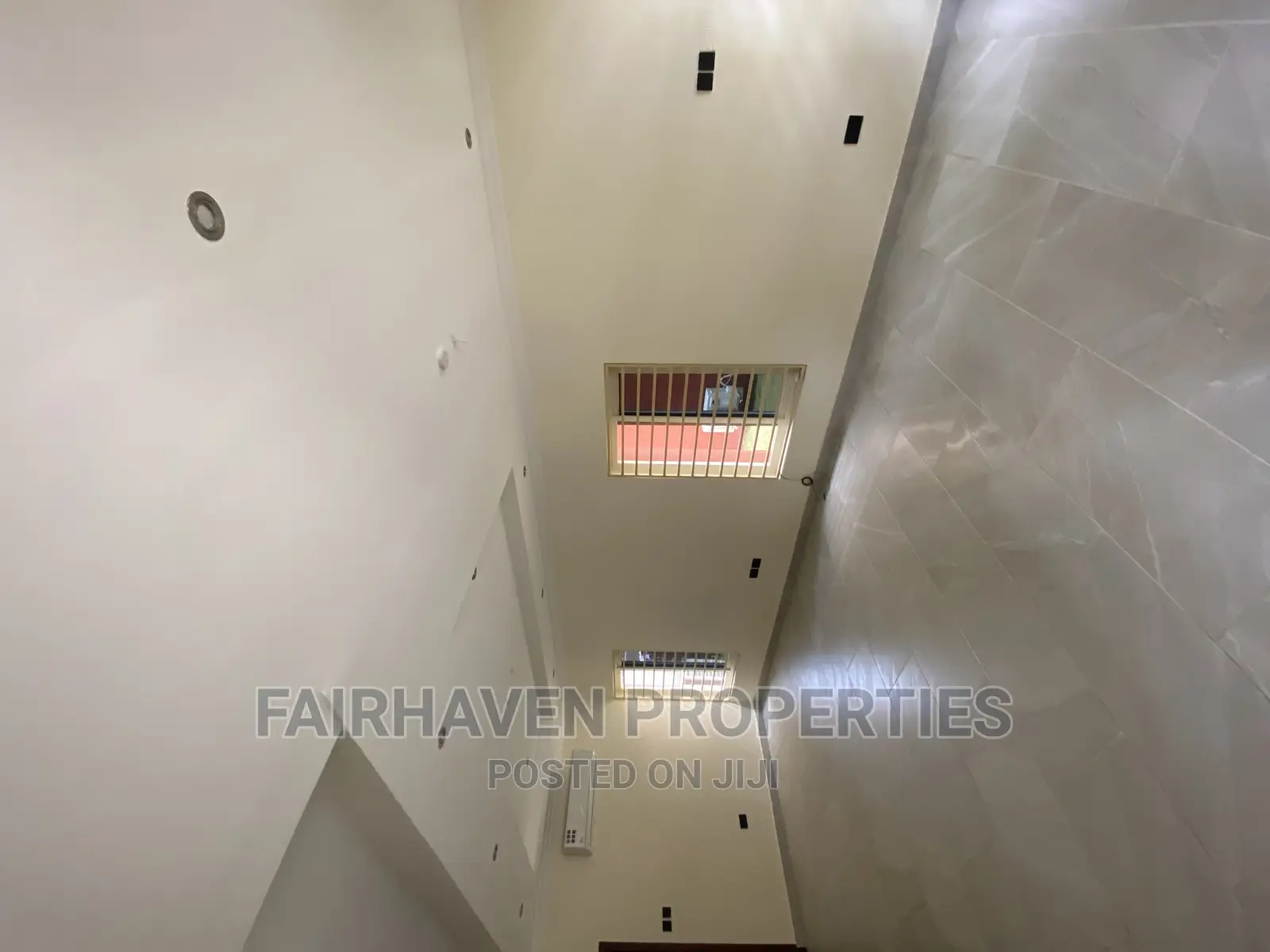 3bdrm Townhouse / Terrace in Tseaddo, Airport Residential Area