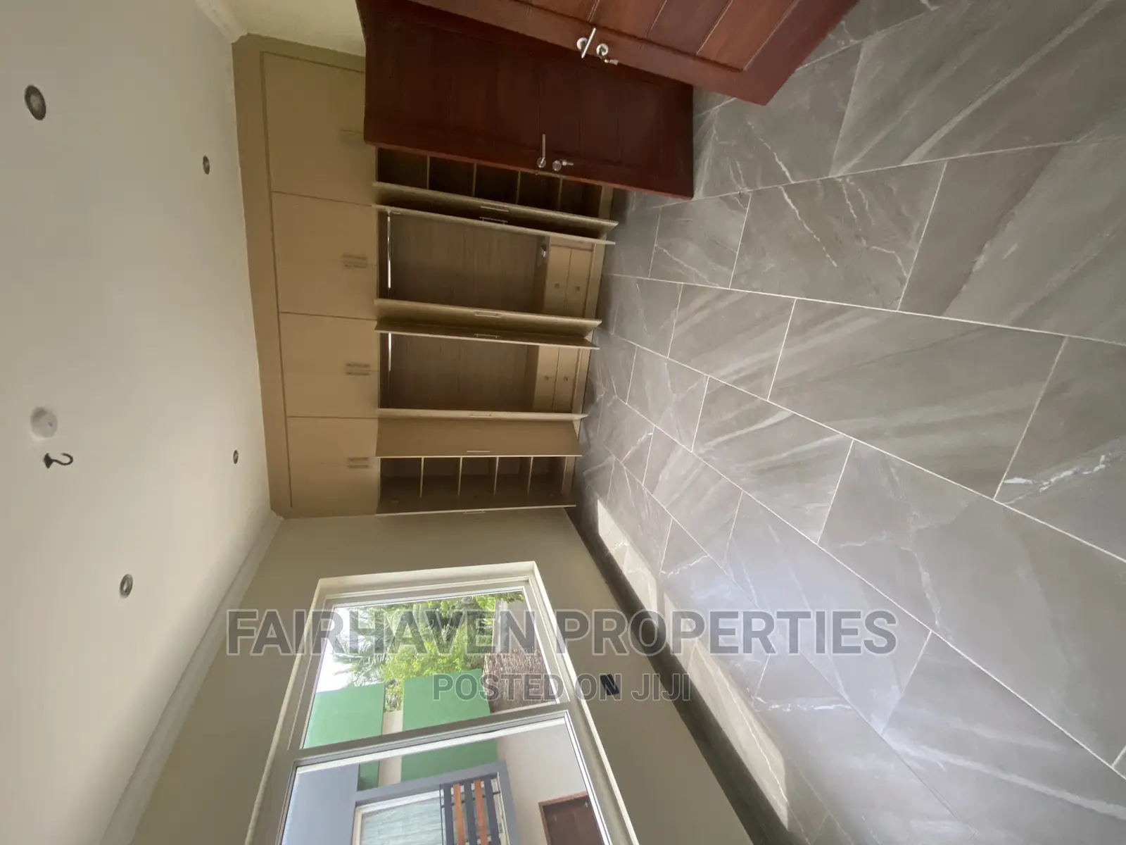 3bdrm Townhouse / Terrace in Tseaddo, Airport Residential Area
