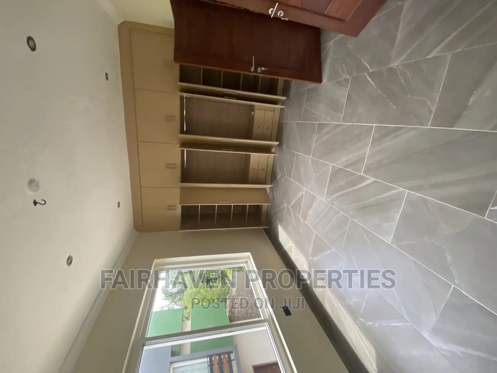 3bdrm Townhouse / Terrace in Tseaddo, Airport Residential Area