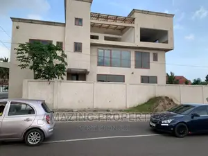 10bdrm Apartment in East Legon for sale