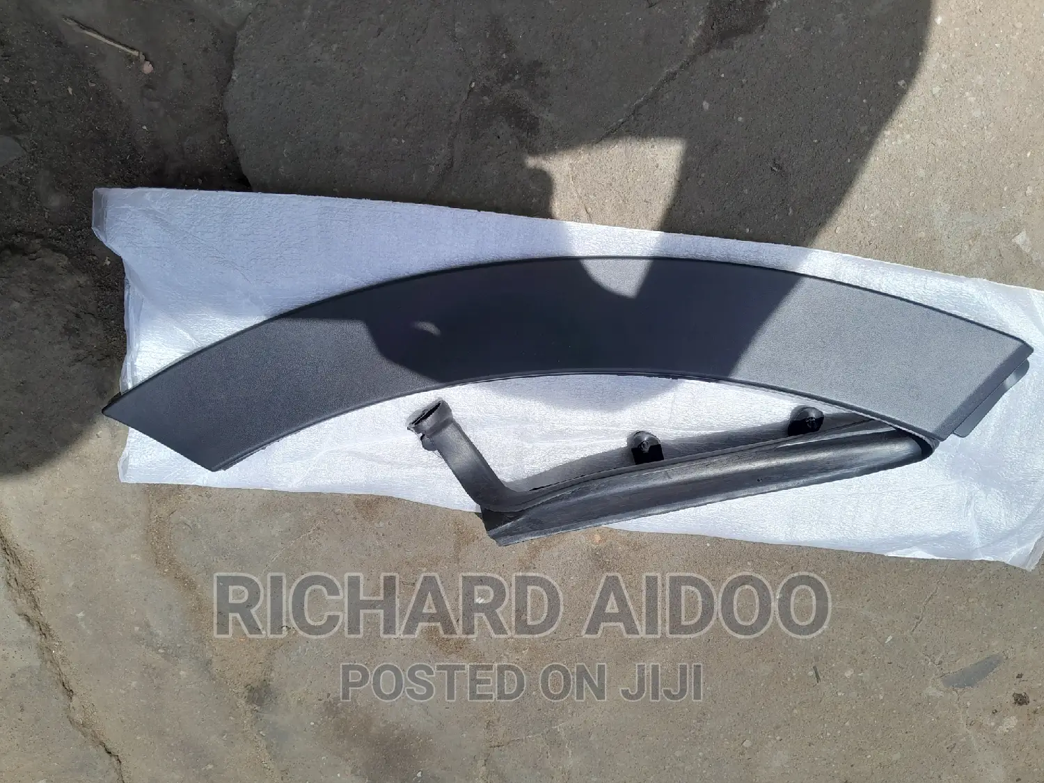 All Kinds of Honda CR-V Doors and Fender Mouldings Available